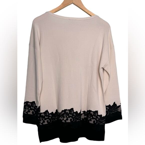 TALBOTS Crewneck Cream & Black Lace Appliqué Top Size Large/P - Picture 4 of 7